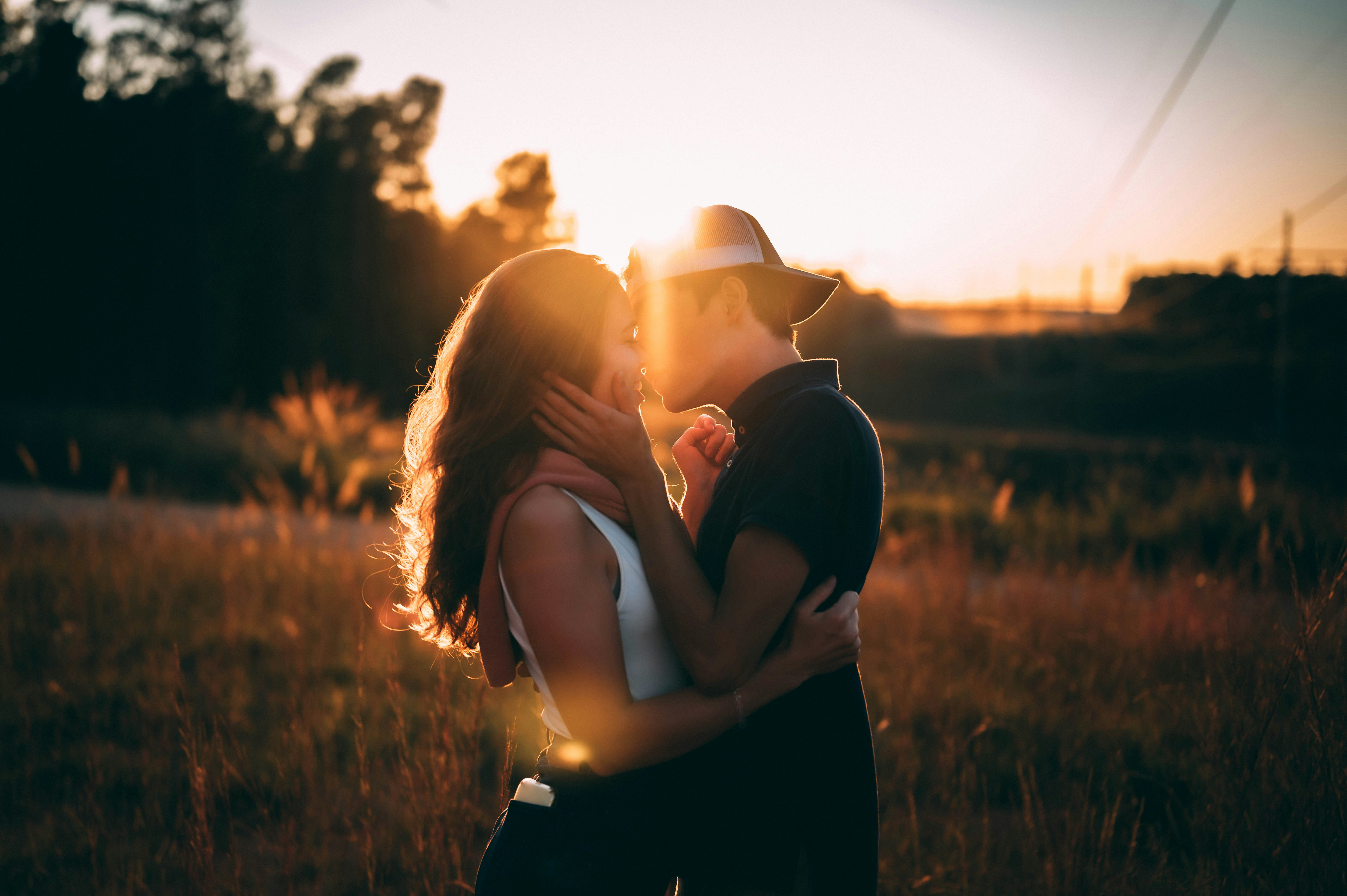 Dating & Social